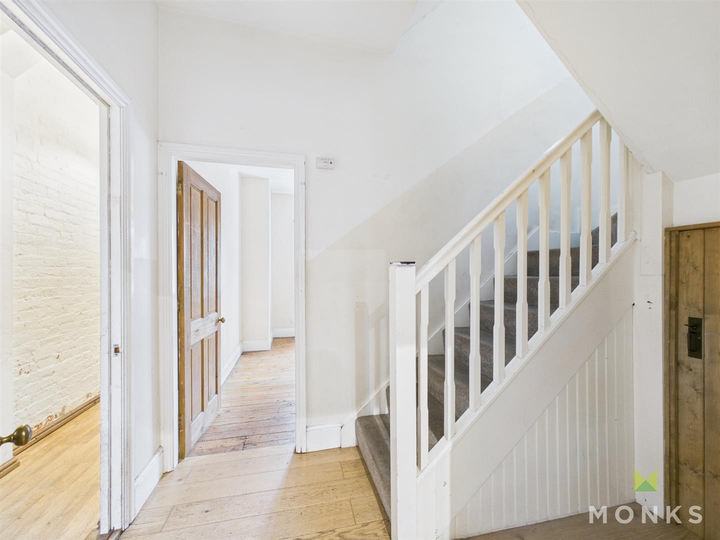 35 Upper Brook Street, Oswestry, SY11 2TG For Sale